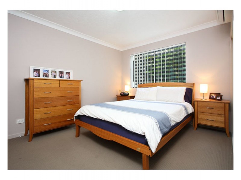 1/52 Eildon Road, Windsor QLD 4030