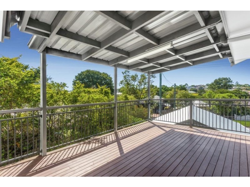 8 White Street, Wavell Heights QLD 4012
