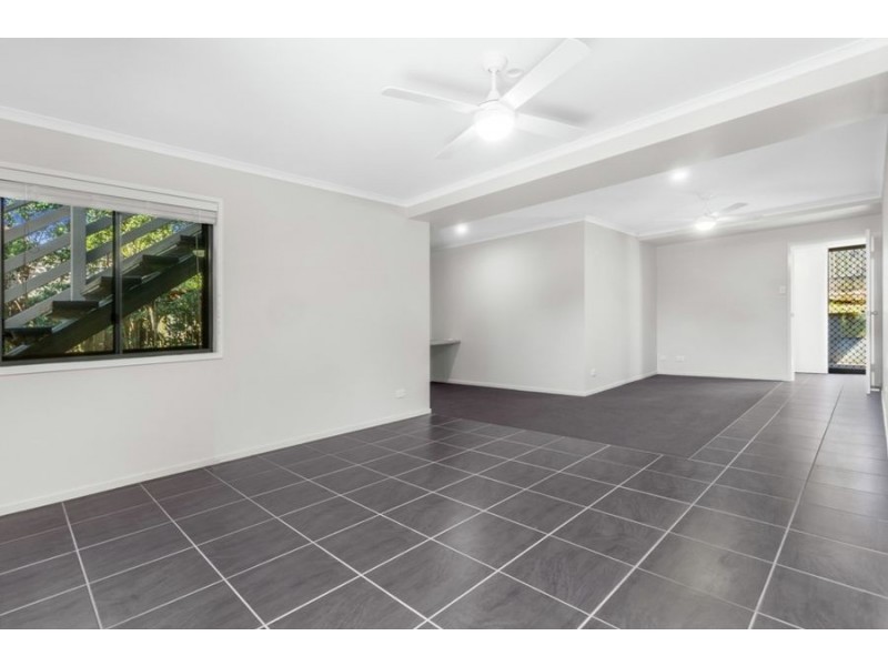 8 White Street, Wavell Heights QLD 4012