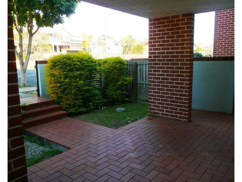 2/92 Bonney Avenue, Clayfield QLD 4011