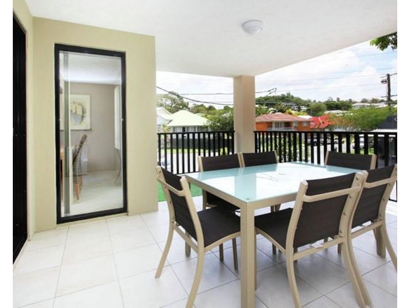 2/52 Eildon Road, Windsor QLD 4030