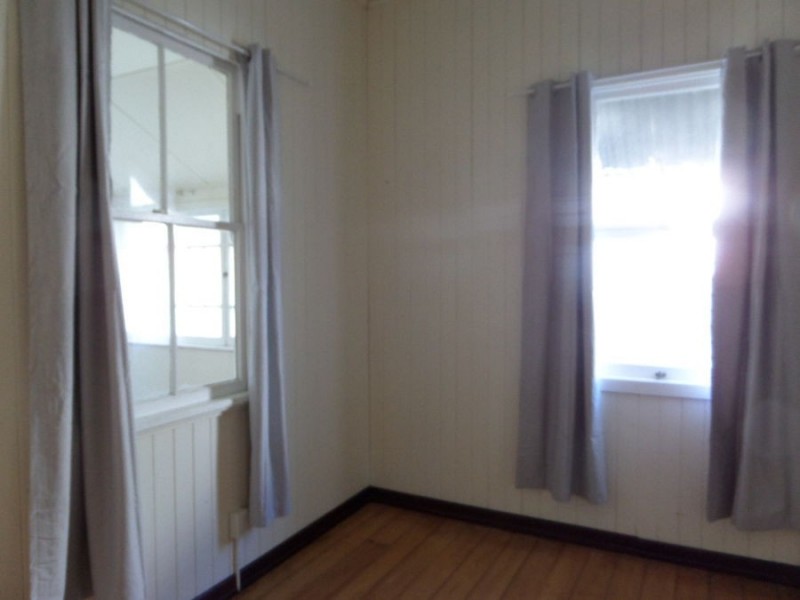 33 Fifth Avenue, Kedron QLD 4031