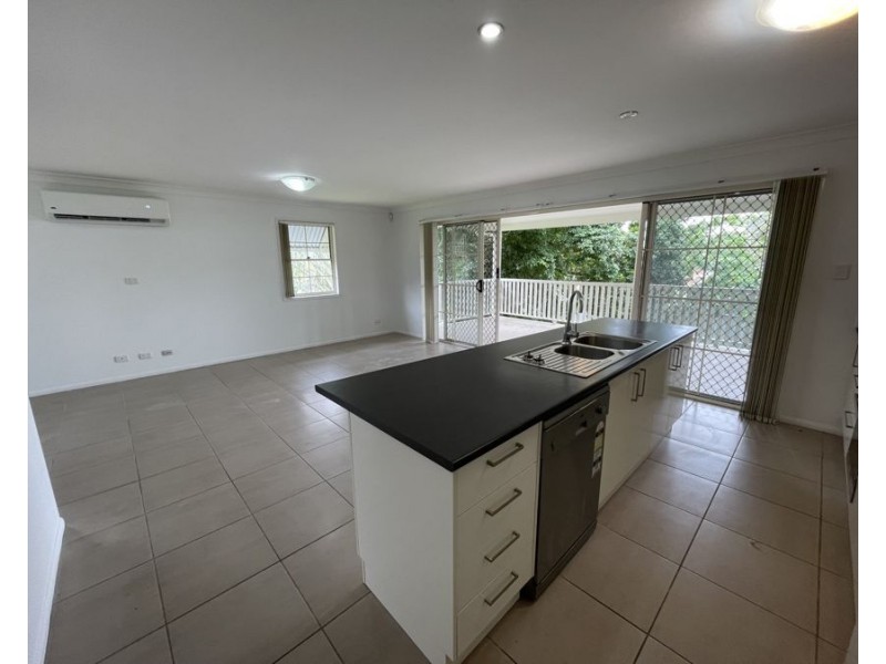 8 Swan Terrace, Windsor QLD 4030
