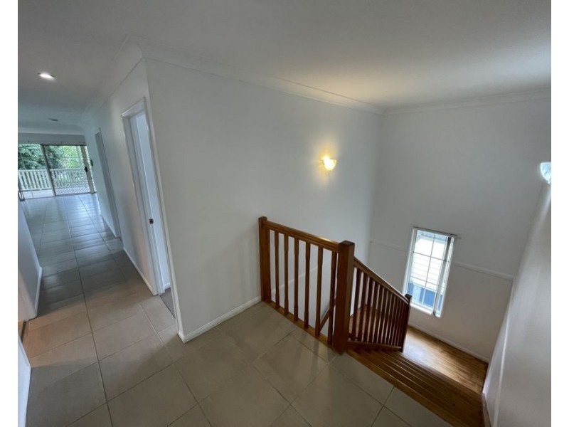 8 Swan Terrace, Windsor QLD 4030