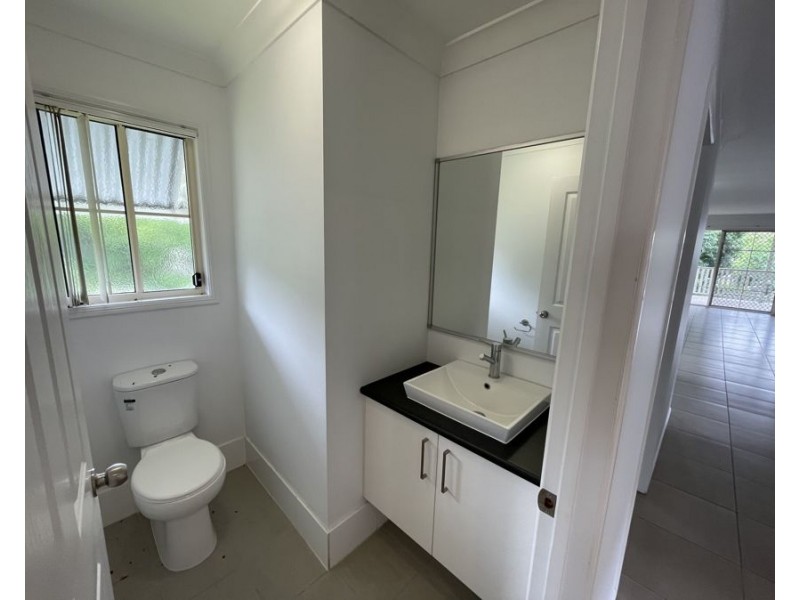 8 Swan Terrace, Windsor QLD 4030