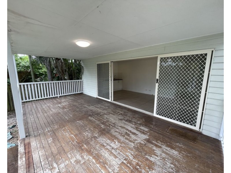 8 Swan Terrace, Windsor QLD 4030