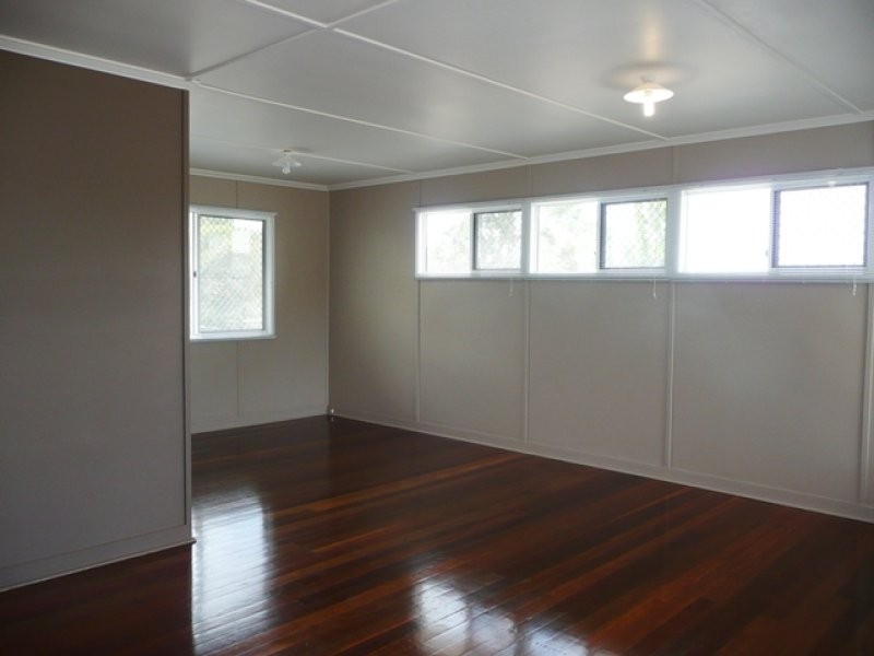 6 Rutherford Street, Stafford Heights QLD 4053