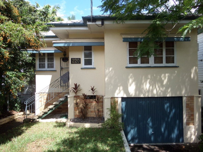 220 Thistle Street, Gordon Park QLD 4031
