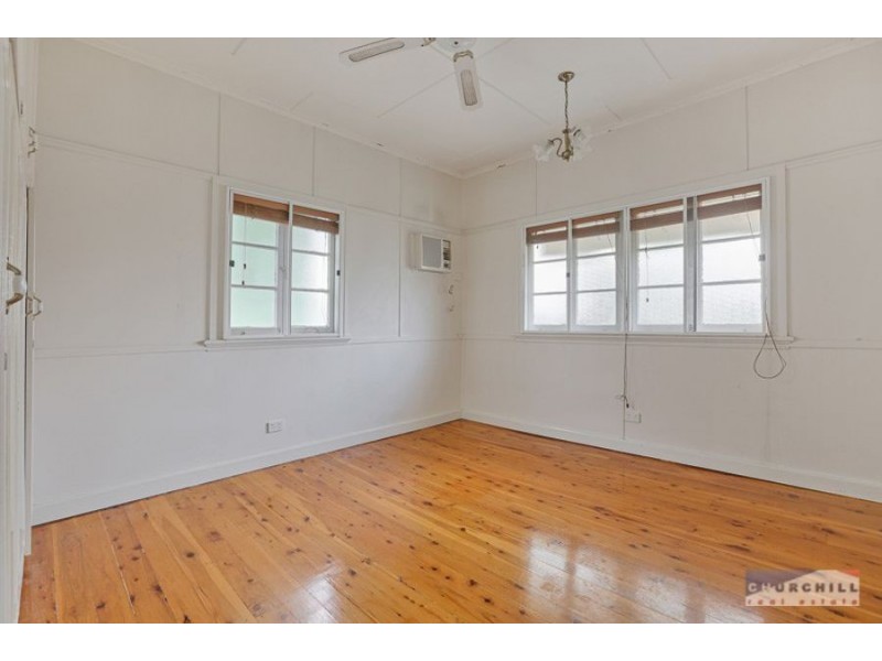 220 Thistle Street, Gordon Park QLD 4031