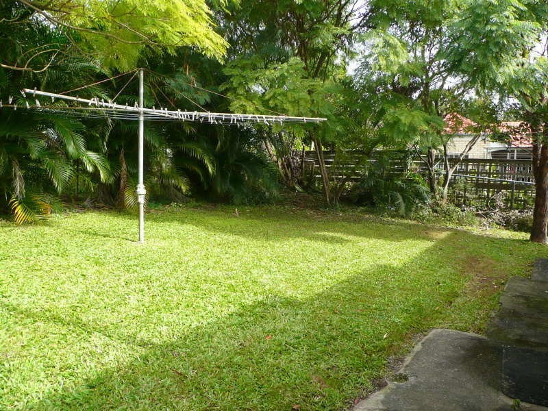 35 Fourteenth Avenue, Kedron QLD 4031