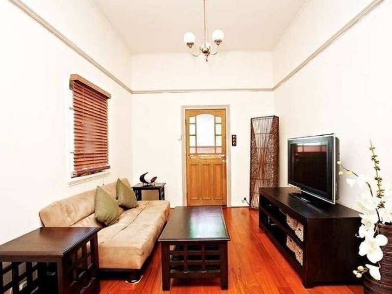 19 Harris Street, Windsor QLD 4030