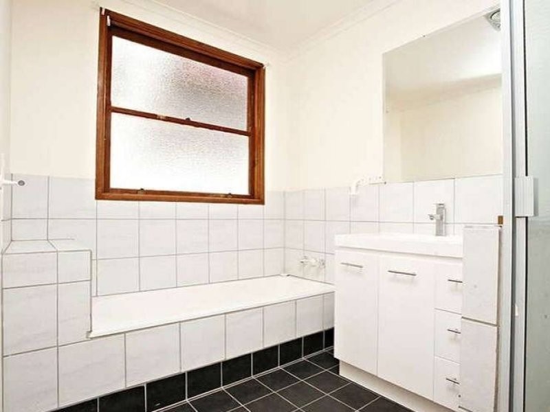 19 Harris Street, Windsor QLD 4030