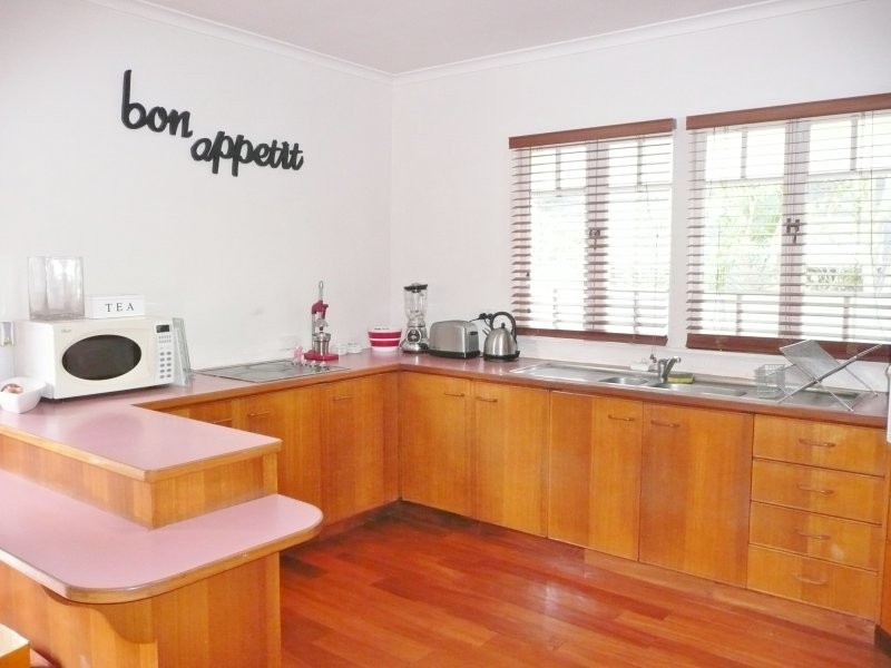 19 Harris Street, Windsor QLD 4030
