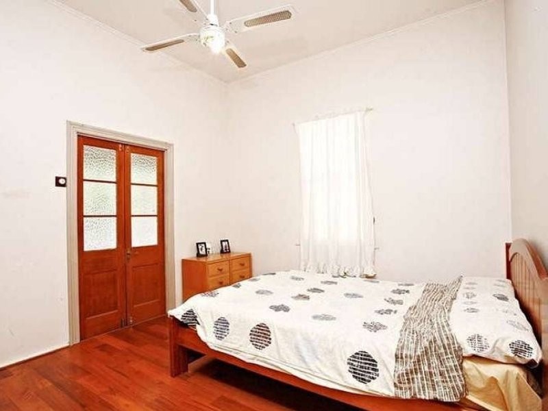 19 Harris Street, Windsor QLD 4030