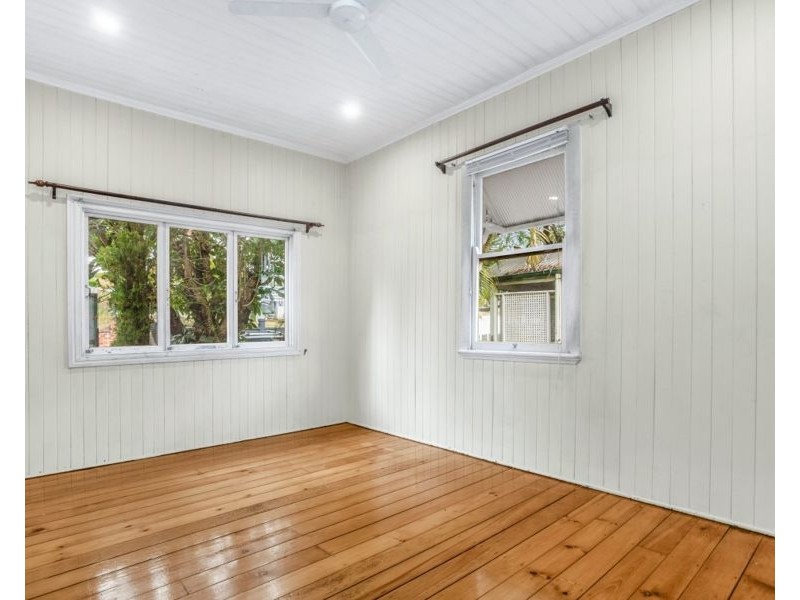 19 Maygar Street, Windsor QLD 4030