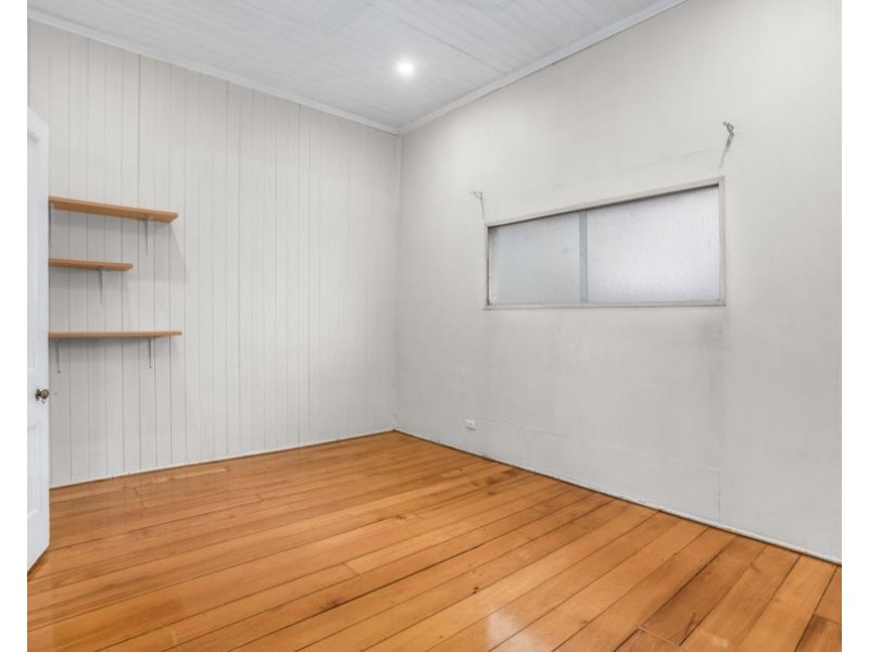 19 Maygar Street, Windsor QLD 4030