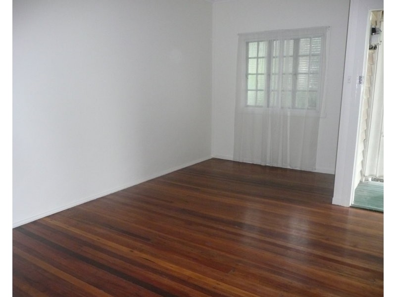 11 Theodore Street, Stafford QLD 4053