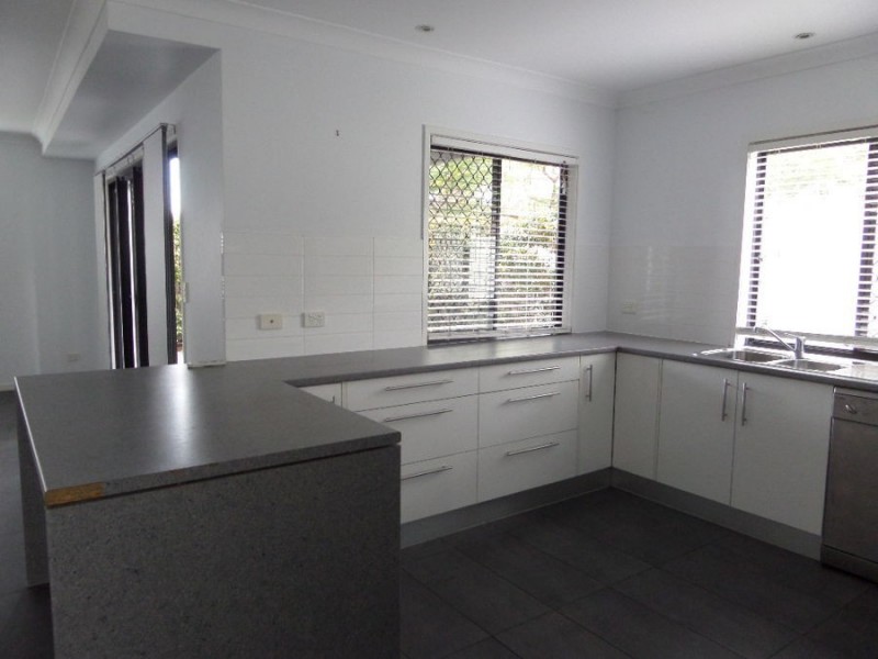 10 Guildford Street, Kelvin Grove QLD 4059