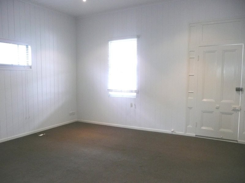 10 Guildford Street, Kelvin Grove QLD 4059