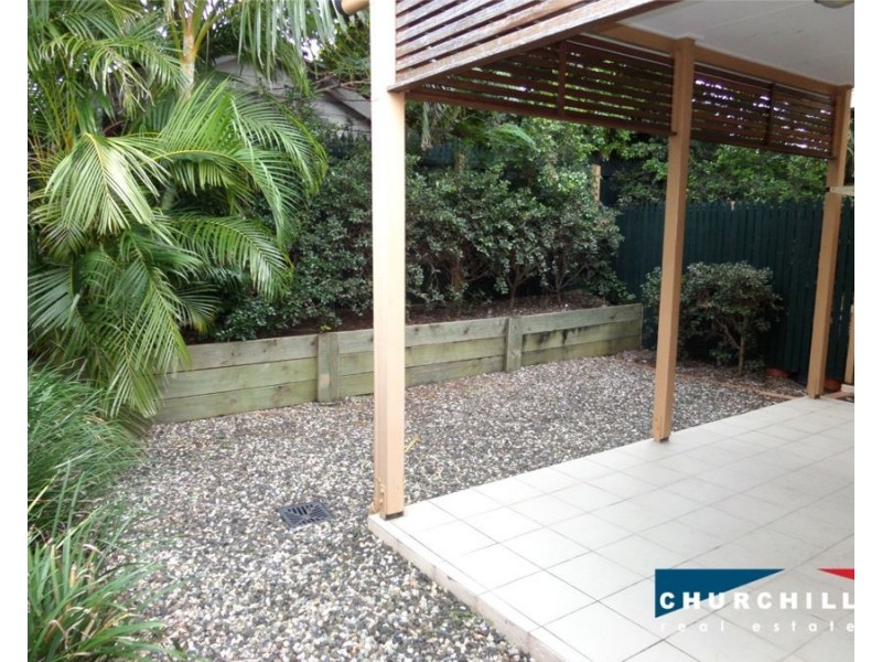2/4 Binkar Street, Chermside QLD 4032