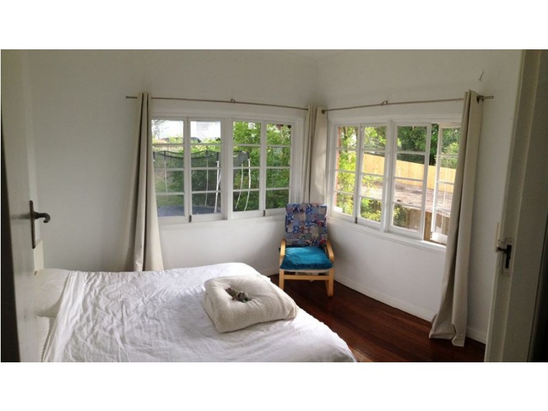 37 Howard Street, Grange QLD 4051