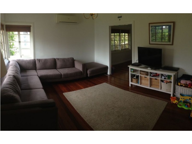 37 Howard Street, Grange QLD 4051