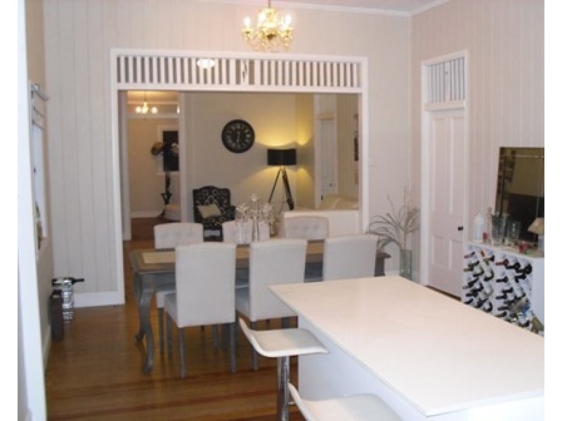 24 Grove Street, Albion QLD 4010