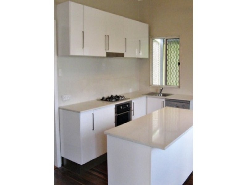 24 Grove Street, Albion QLD 4010