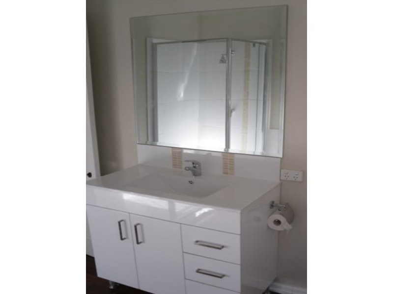 24 Grove Street, Albion QLD 4010