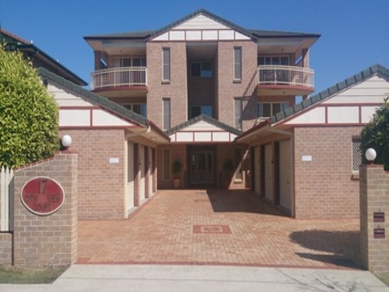 2/17 Pilba Street, Chermside QLD 4032