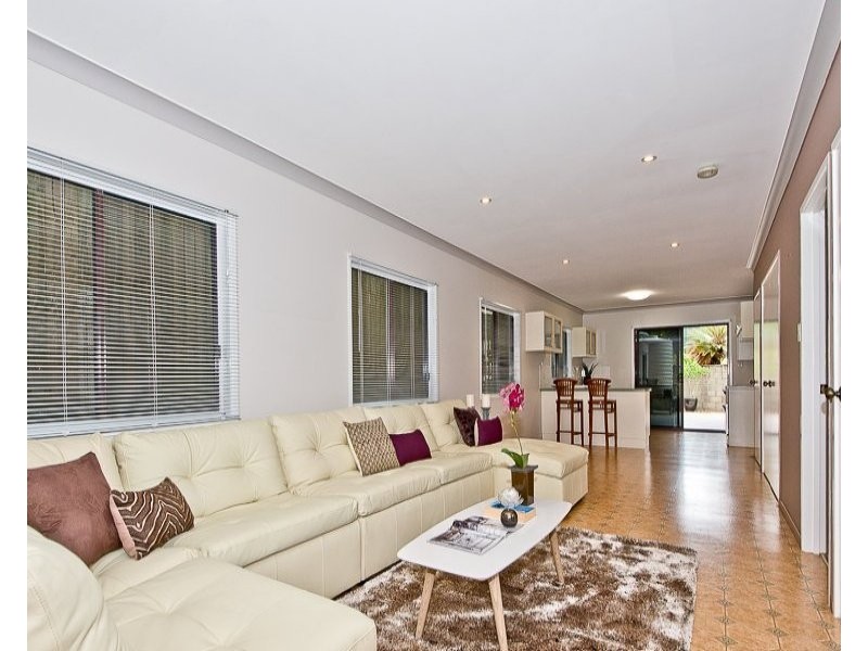 132 Pateena Street, Stafford QLD 4053