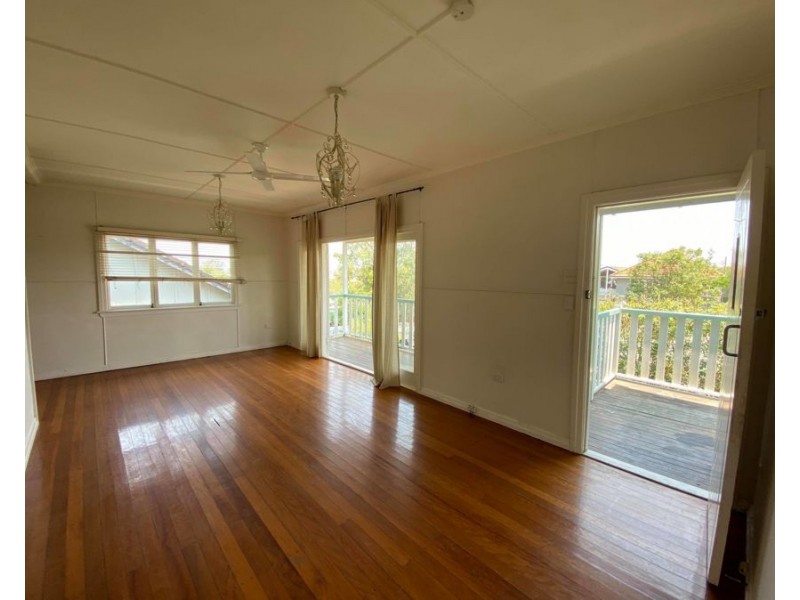 5 Wilgarning Street, Stafford Heights QLD 4053