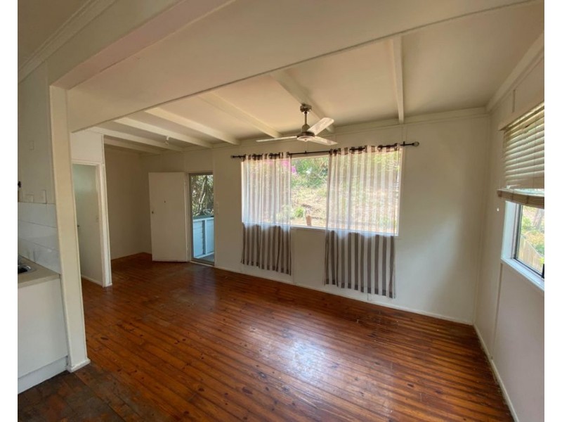 5 Wilgarning Street, Stafford Heights QLD 4053