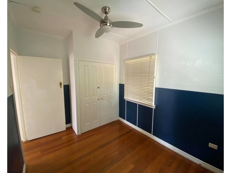 5 Wilgarning Street, Stafford Heights QLD 4053