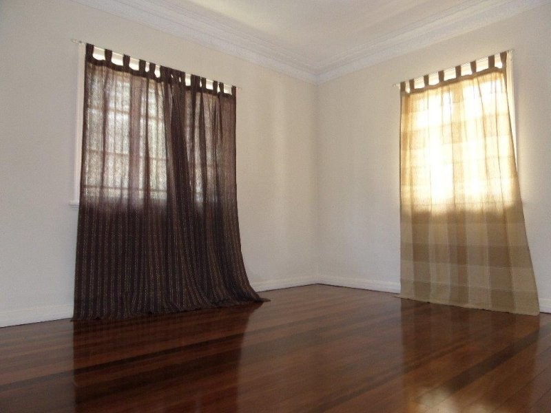 16 Playfield Street, Chermside QLD 4032