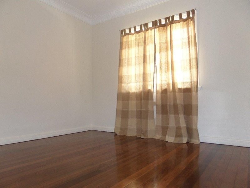 16 Playfield Street, Chermside QLD 4032