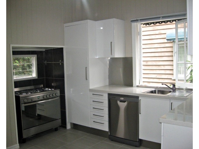 26 Arnott Street, Kedron QLD 4031