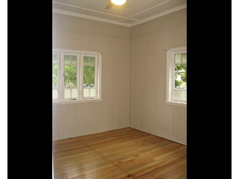 26 Arnott Street, Kedron QLD 4031