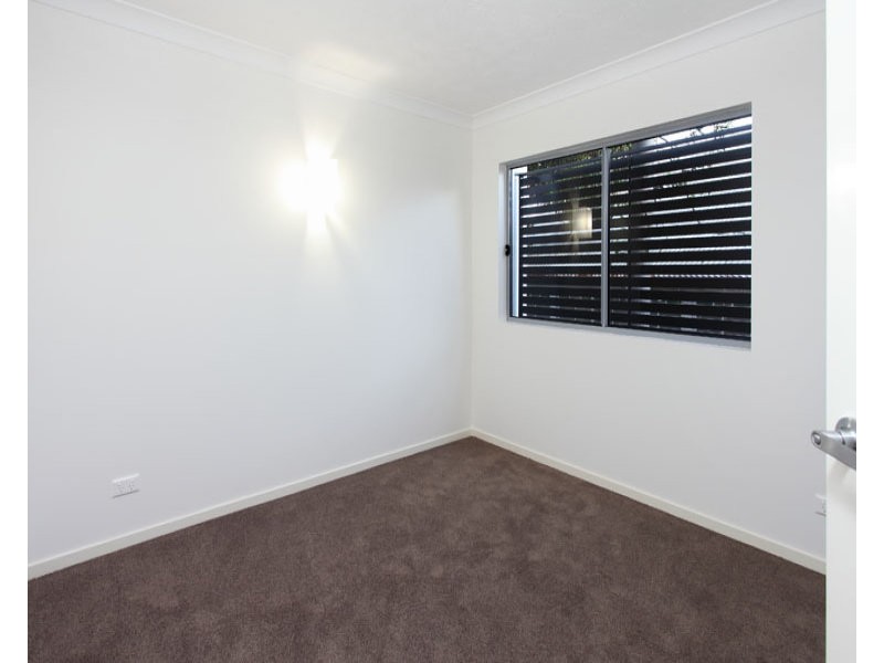 2/41 Shamrock Street, Gordon Park QLD 4031