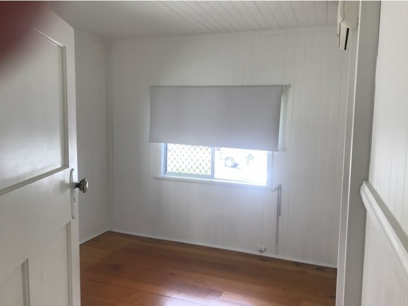 22 Sixth Avenue, Windsor QLD 4030