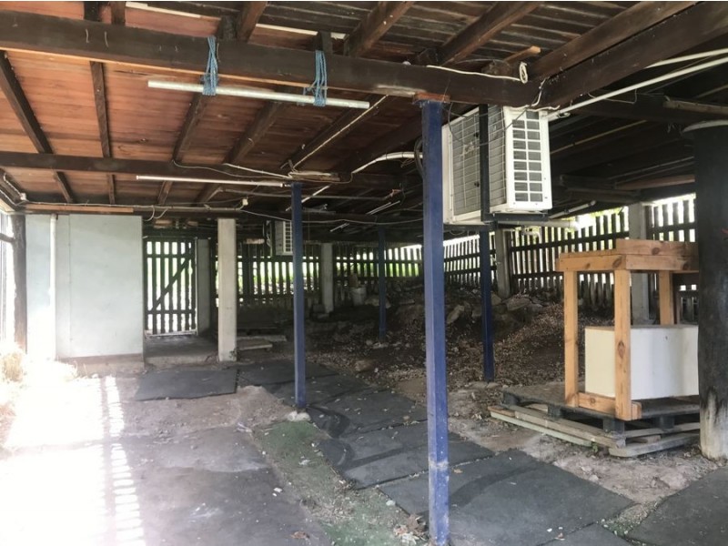 22 Sixth Avenue, Windsor QLD 4030