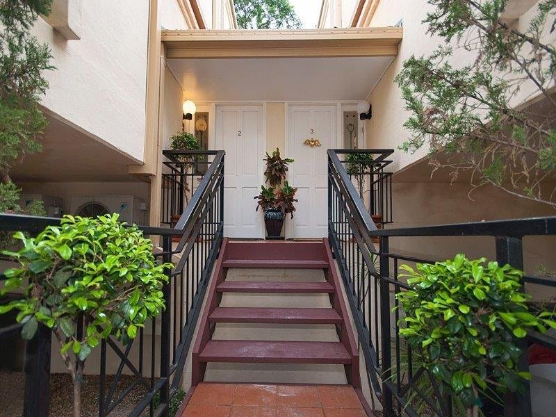 2/44 Dovercourt Road, Toowong QLD 4066