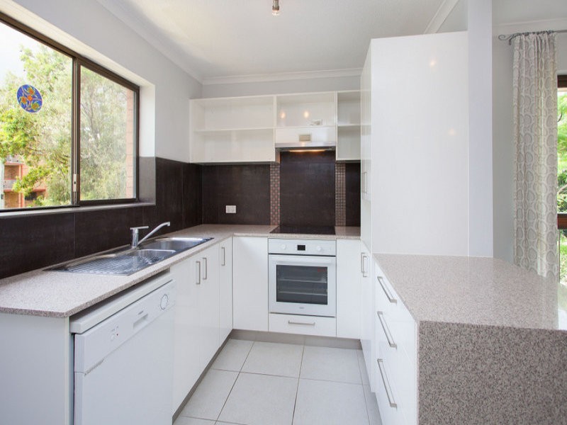 4/49 Railway Parade, Clayfield QLD 4011