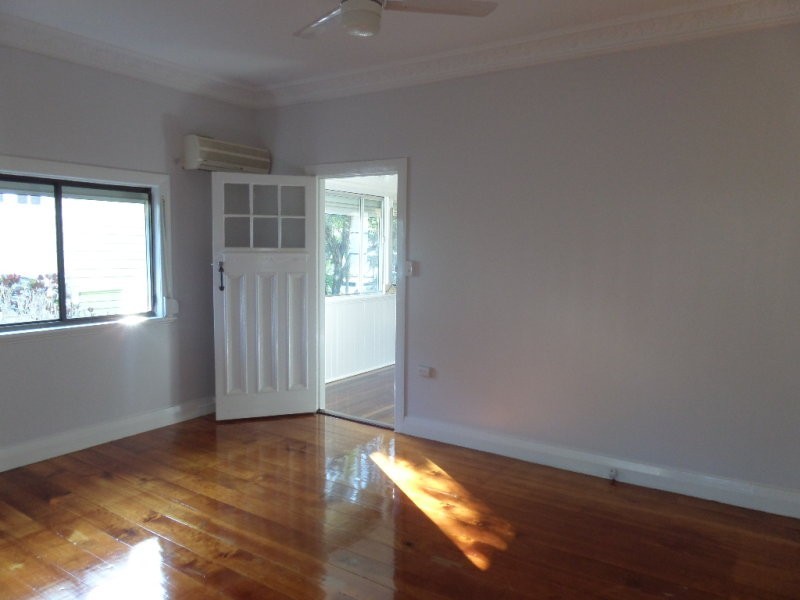 4 Gail Street, Kedron QLD 4031