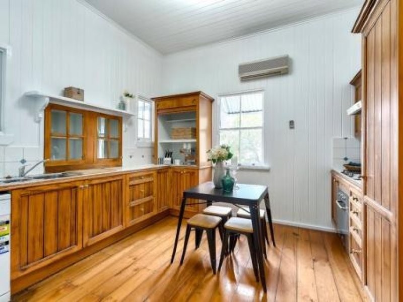 10 Gordon Street, Gordon Park QLD 4031