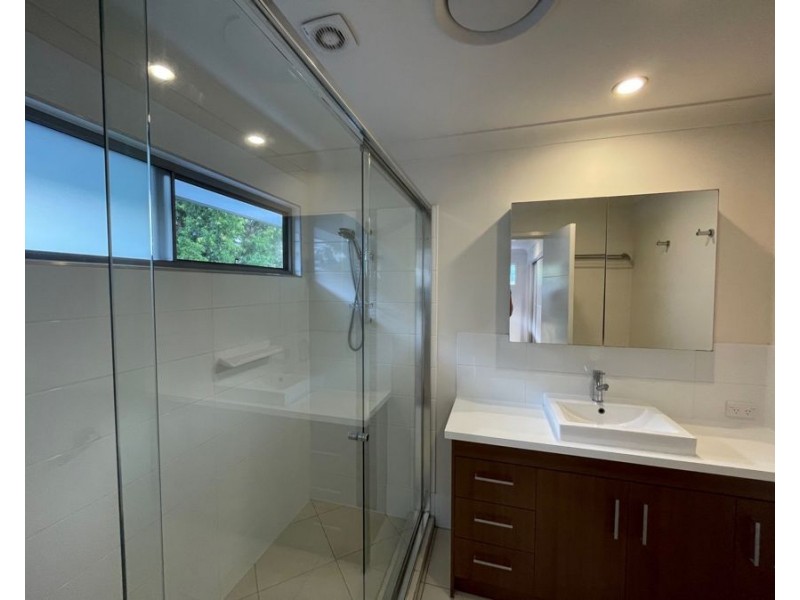 52A Garden Terrace, Newmarket QLD 4051