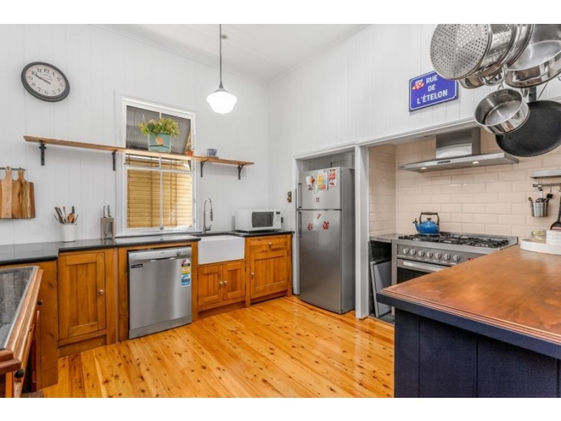 27 Windsor Avenue, Lutwyche QLD 4030