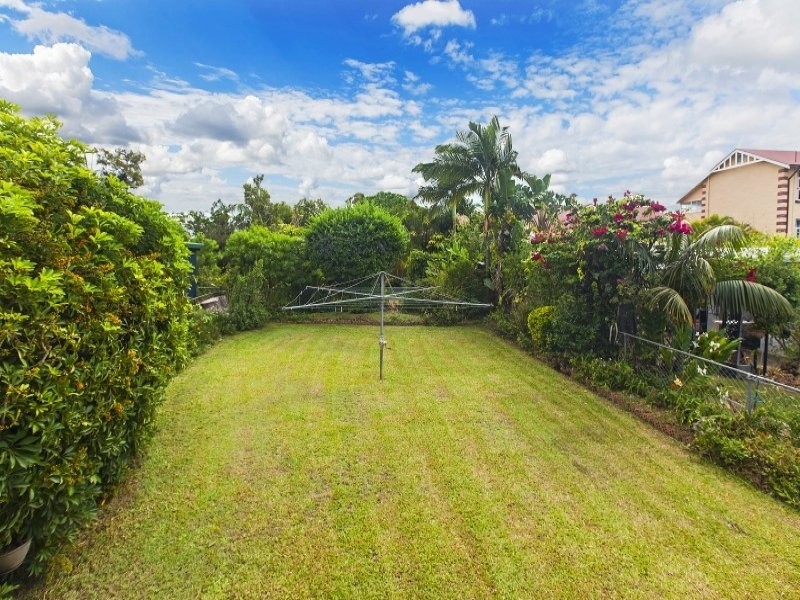 10 Norman Street, Wooloowin QLD 4030