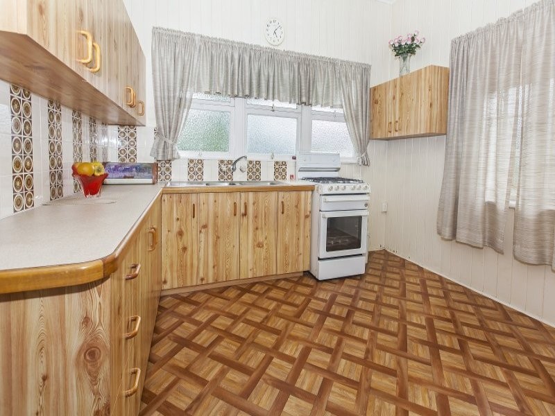 10 Norman Street, Wooloowin QLD 4030