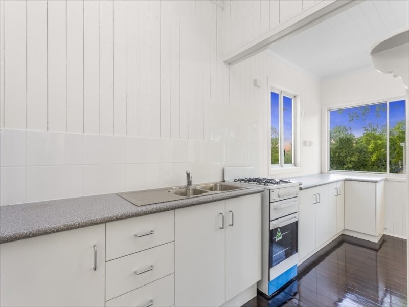 261 Samford Road, Enoggera QLD 4051